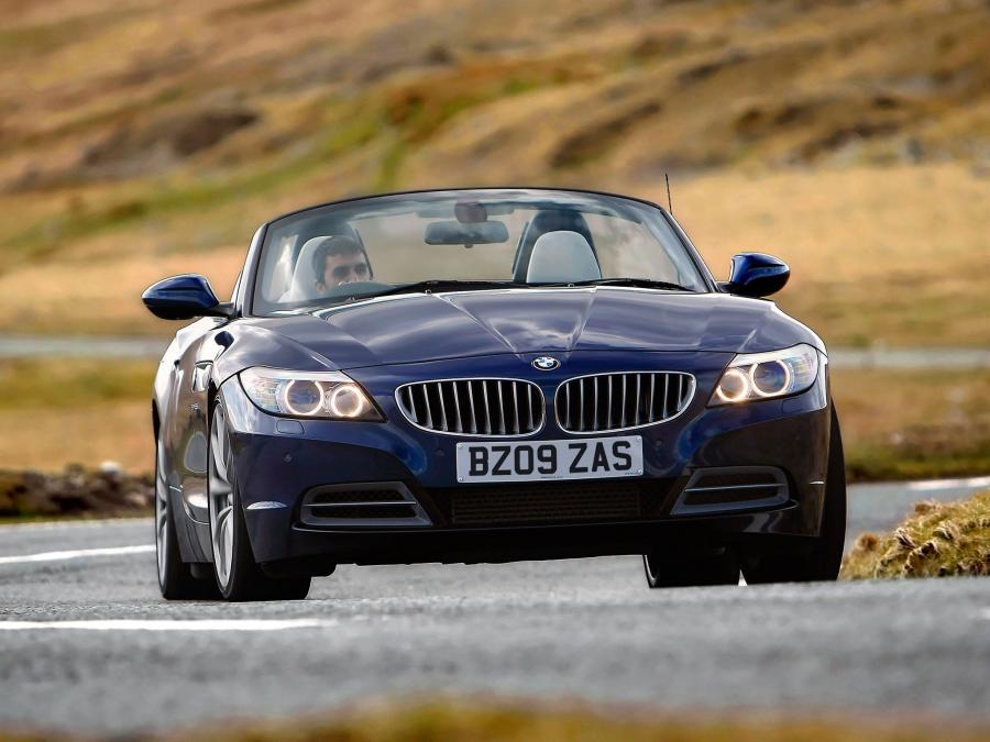  BMW Z4 2009 года  (UK) (фото 8 из 15)